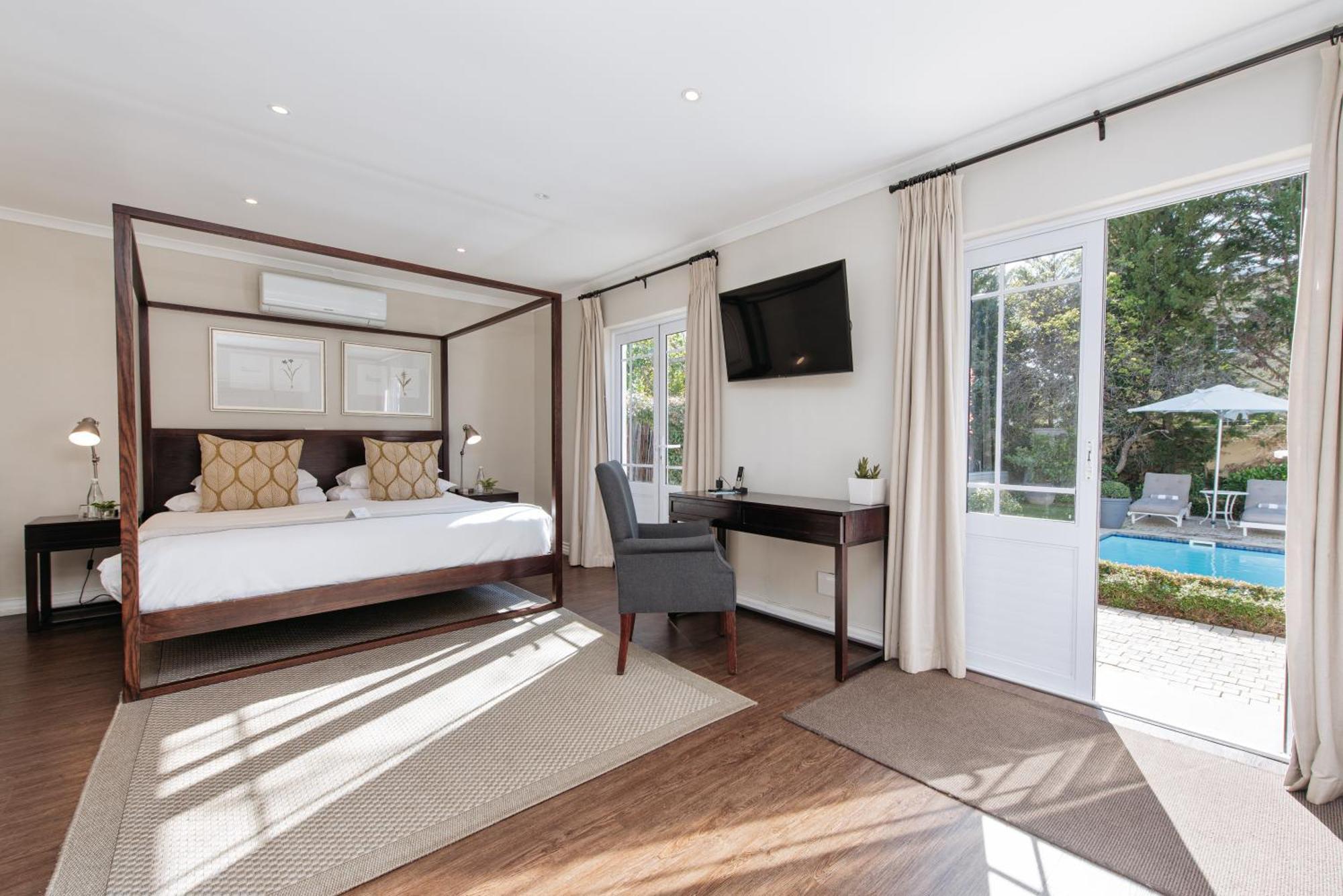 River Manor Boutique Hotel By The Living Journey Collection สเตลเลนบอช ภายนอก รูปภาพ